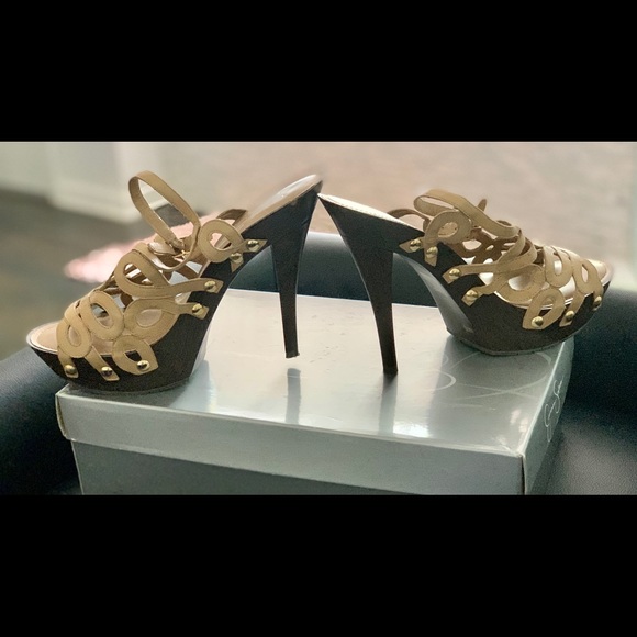 Jessica Simpson wood heel sandal. Platform heel - Picture 4 of 7